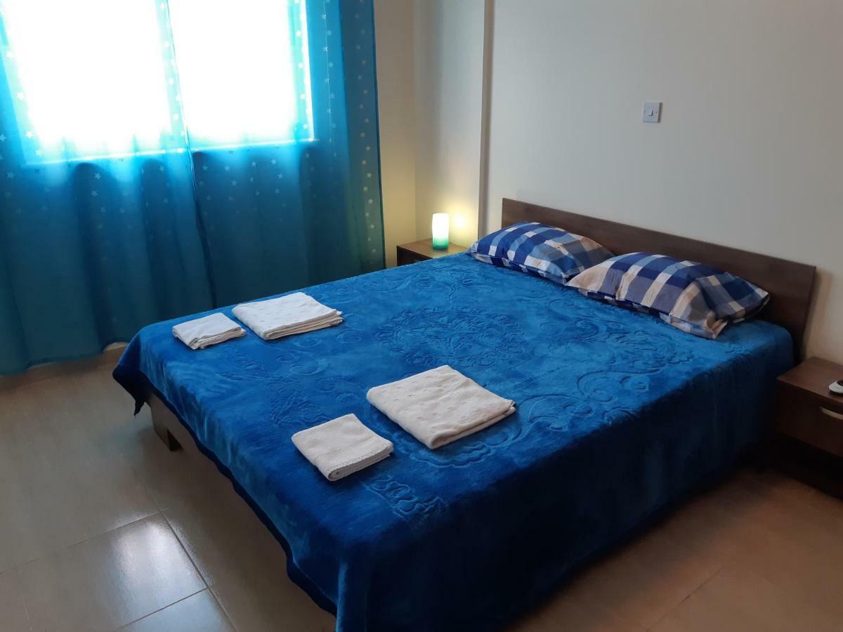 Vasilas Holiday Apartment #1 Larnaca Exterior photo